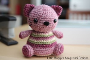 Violet Kitty Free Pattern!